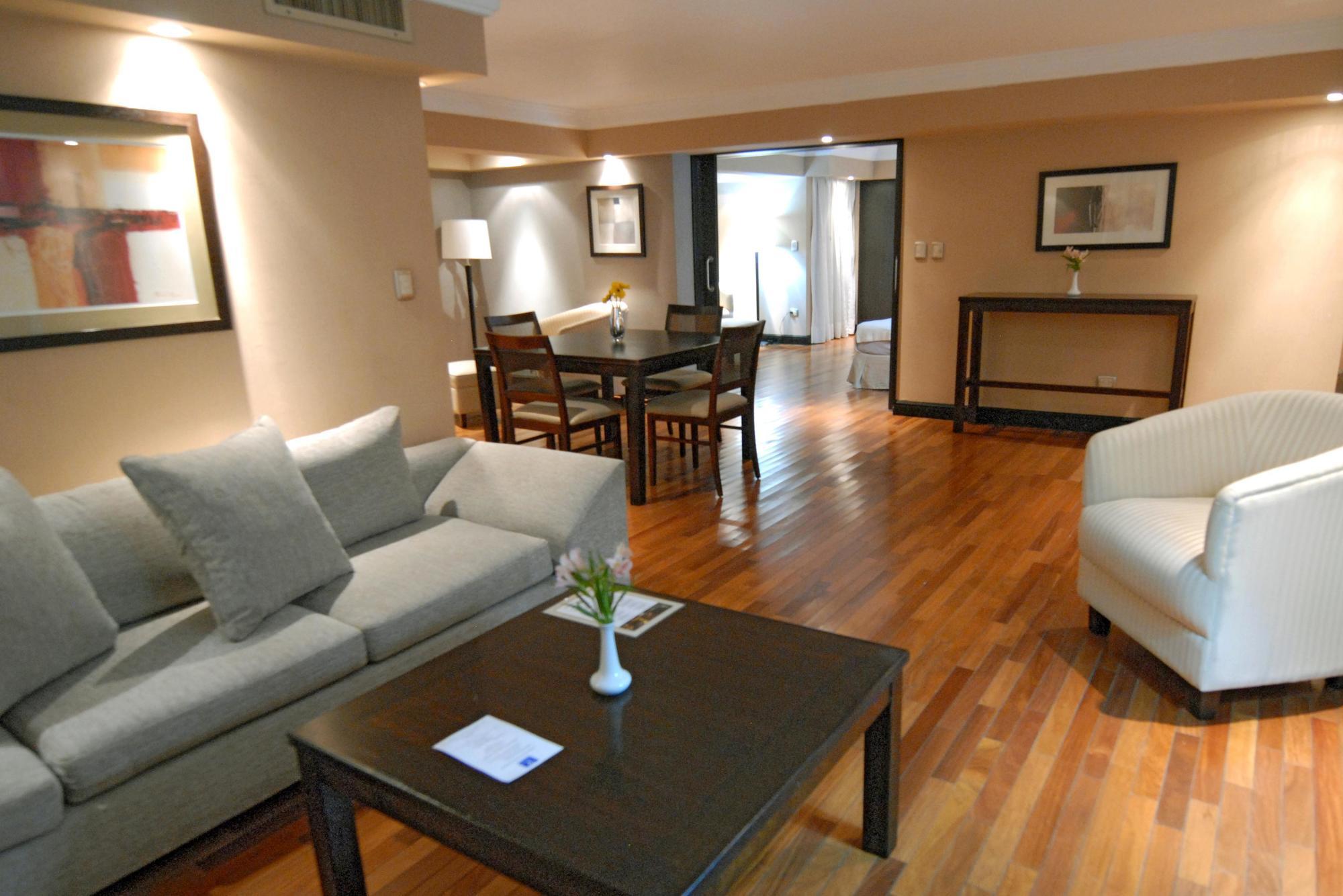 Premium Tower Suites เมนโดซา ภายนอก รูปภาพ