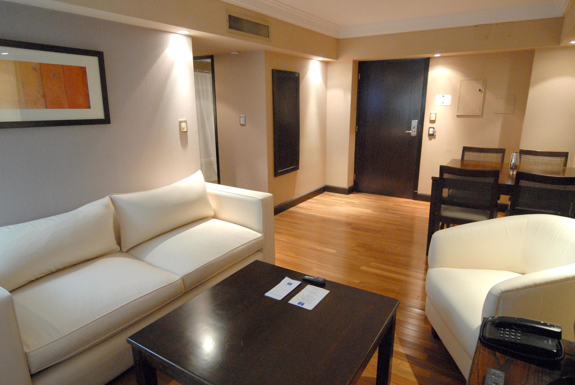 Premium Tower Suites เมนโดซา ภายนอก รูปภาพ